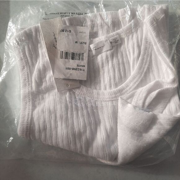 All In Favor NWT White Pucker Ribbed Textured Crop Top M - Picture 5 of 5